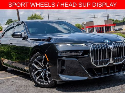 Used 2023 BMW 740i RWD image 3