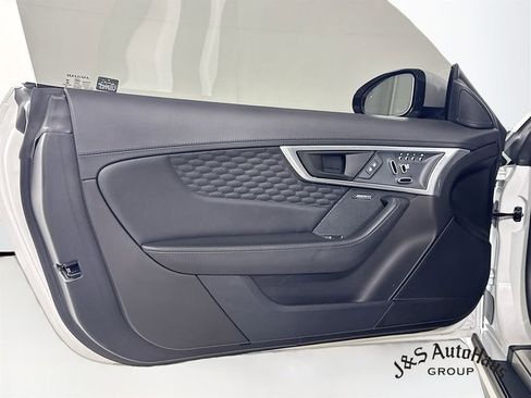 Used 2021 Jaguar F-TYPE R image 22