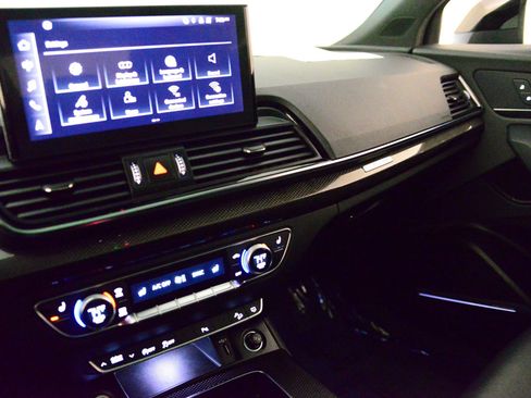 Certified 2022 Audi SQ5 Premium Plus image 28