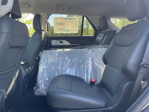 New 2026 Ford Explorer Active image 14