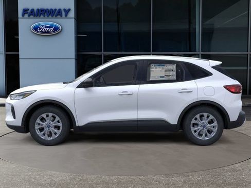 Used 2025 Ford Escape Active FWD image 3