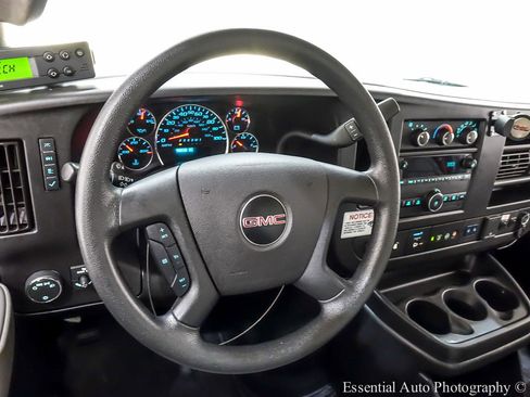 Used 2022 GMC Savana 3500 w/ Power Convenience Package RWD image 10