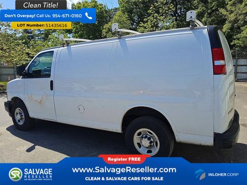 Used 2019 Chevrolet Express 2500 w/ Driver Convenience Package RWD image 3