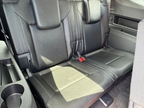 Used 2018 Volkswagen Atlas SE AWD/4WD image 11