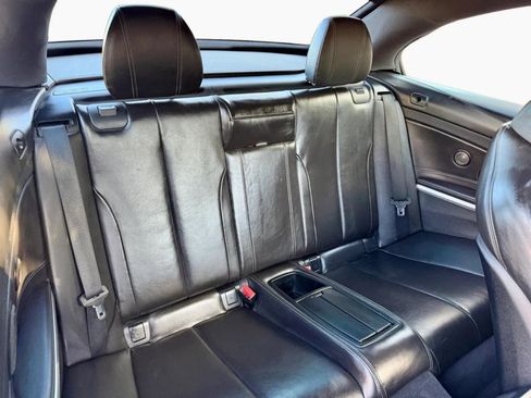 Used 2016 BMW M4 Convertible image 21