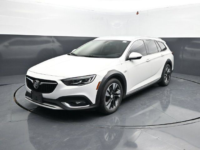Used 2018 Buick Regal Essence w/ Driver Confidence Package #1 AWD/4WD image 4