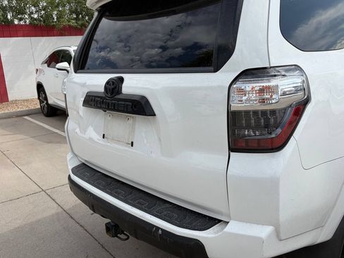 Used 2016 Toyota 4Runner Trail AWD/4WD image 4