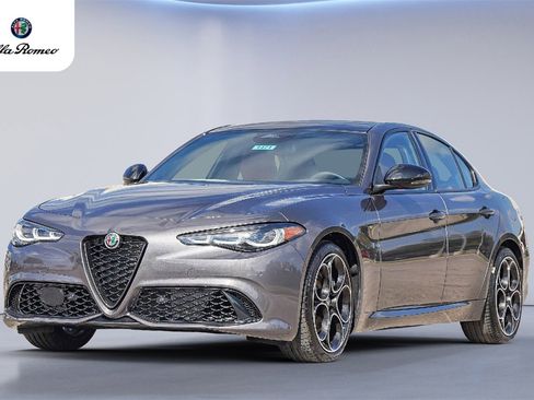 New 2025 Alfa Romeo Giulia image 7