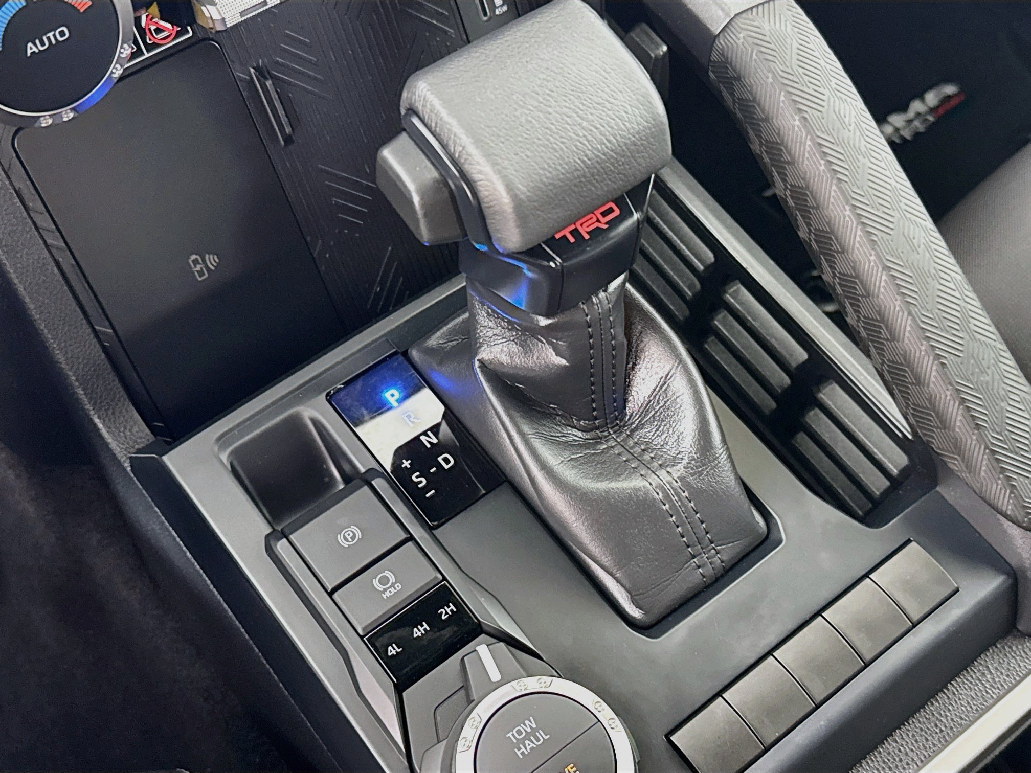 Certified 2024 Toyota Tacoma TRD Sport w/ TRD Sport Upgrade Package AWD/4WD image 17