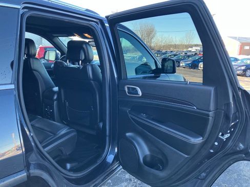 Used 2014 Jeep Grand Cherokee Limited w/ Luxury Group II image 15