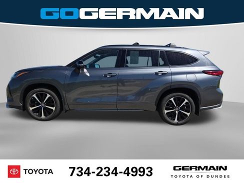 Used 2021 Toyota Highlander XSE AWD/4WD image 11