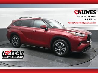 Used 2024 Toyota Highlander XLE video 1