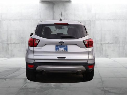 Used 2019 Ford Escape SE image 6