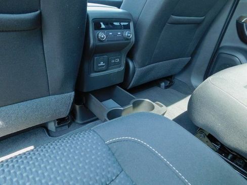 Used 2023 GMC Acadia SLE w/ Driver Convenience Package image 22