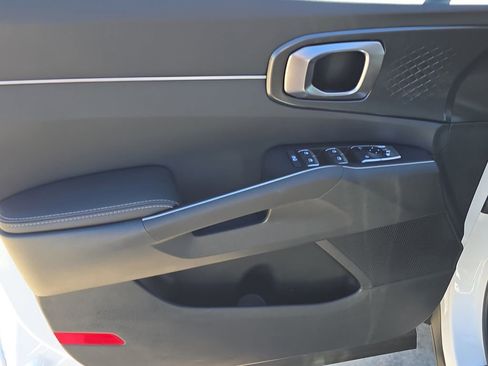 New 2026 Kia Sorento S w/ S Panoramic Sunroof Package FWD image 19