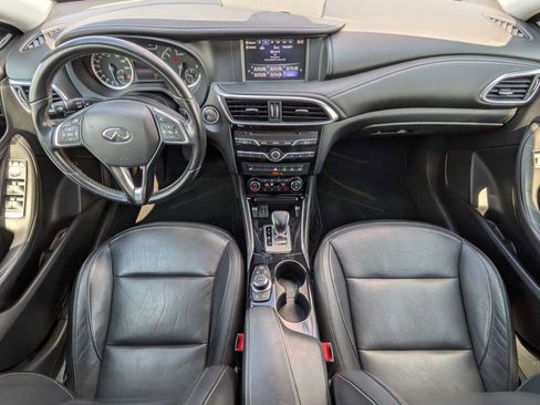 Used 2018 INFINITI QX30 Premium w/ Navigation Package AWD/4WD image 21