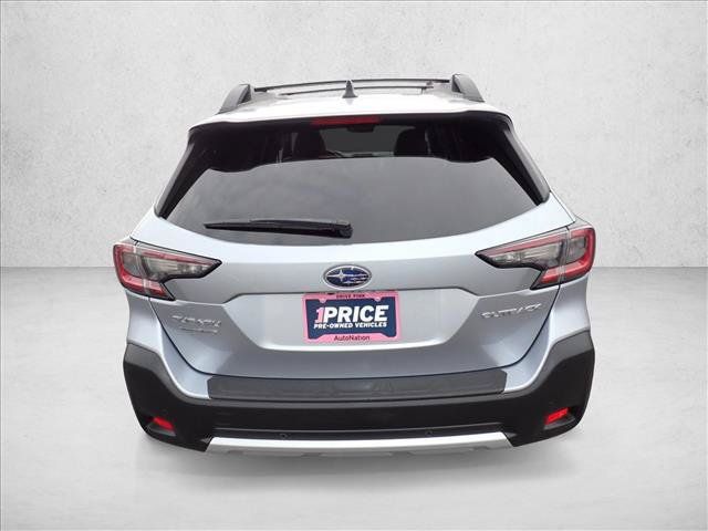 Used 2025 Subaru Outback Limited w/ Popular Package #2 AWD/4WD image 3