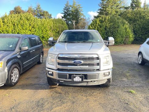 Used 2015 Ford F150 Lariat w/ Equipment Group 502A Luxury image 1