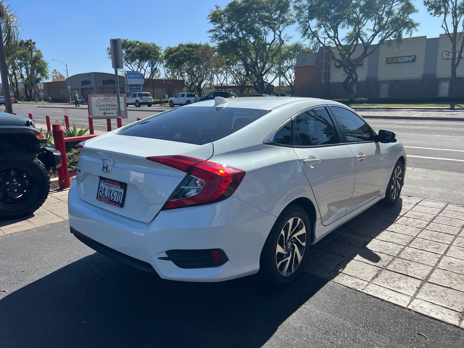 Used 2017 Honda Civic EX image 8