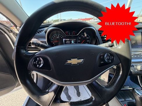 Used 2016 Chevrolet Impala LT w/ Convenience Package image 15