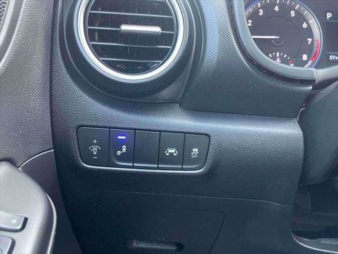 Used 2020 Hyundai Kona SEL image 18