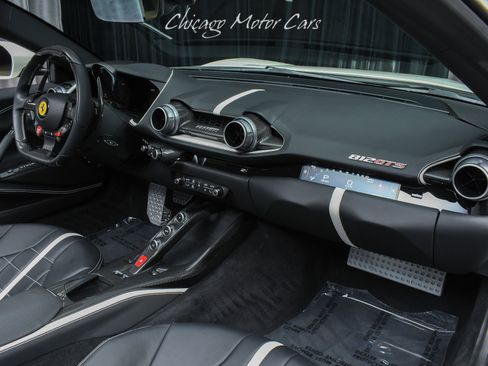Used 2022 Ferrari 812 GTS RWD image 19