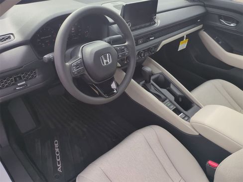 New 2025 Honda Accord SE image 10