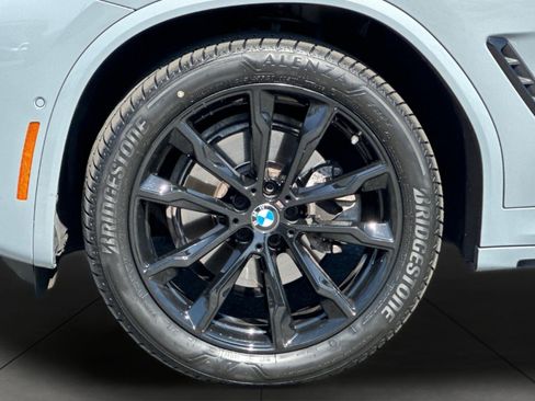 Used 2024 BMW X4 xDrive30i w/ M Sport Package AWD/4WD image 26