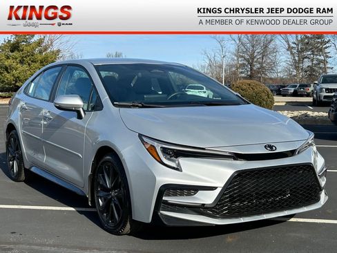 Used 2024 Toyota Corolla SE image 1