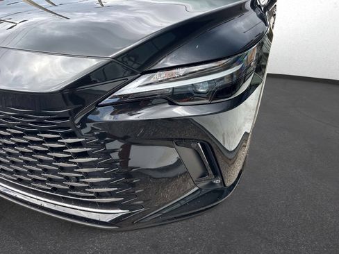 Certified 2024 Lexus RX 350 FWD w/ Technology Package image 9