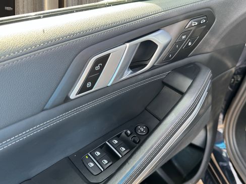 Used 2023 BMW X6 xDrive40i w/ M Sport Package image 19