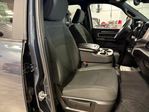 Certified 2025 RAM 2500 Big Horn AWD/4WD image 10