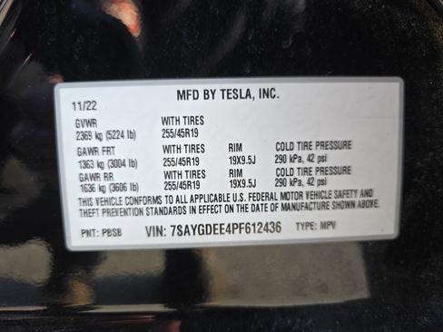 Used 2023 Tesla Model Y Long Range image 36