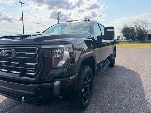 Used 2024 GMC Sierra 2500 AT4 w/ AT4 Premium Plus Package AWD/4WD image 15