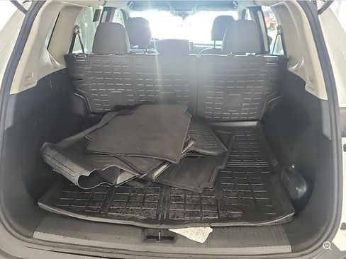 Used 2023 Nissan Rogue S image 14