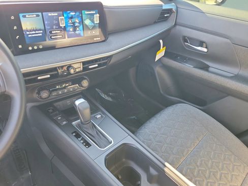 New 2026 Nissan Kicks SV image 30