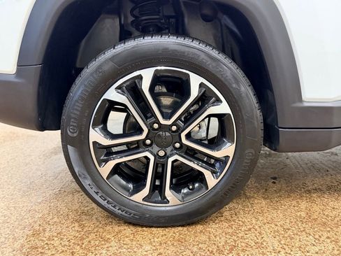 Used 2023 Jeep Compass Limited image 27