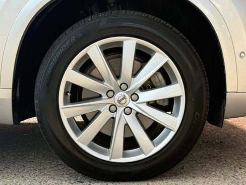 Used 2017 Volvo XC90 T6 Momentum AWD/4WD image 25