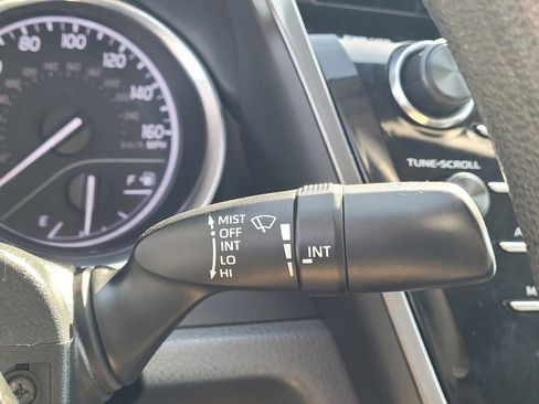 Used 2019 Toyota Camry LE image 16