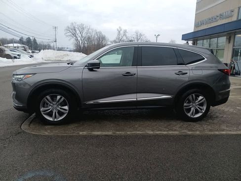 Used 2023 Acura MDX SH-AWD image 3