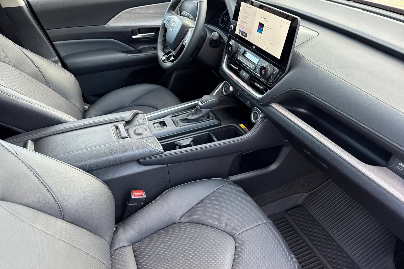 New 2026 Toyota Grand Highlander AWD Hybrid image 19