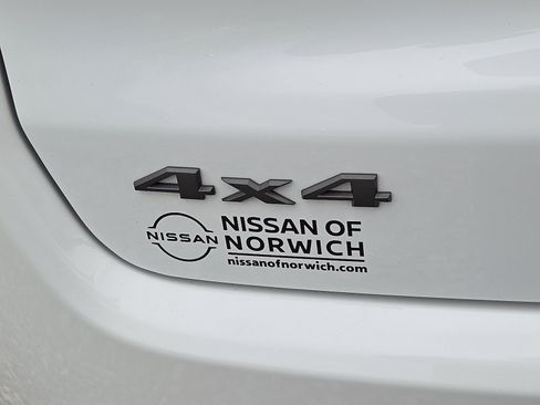 Used 2024 Jeep Compass Trailhawk image 28