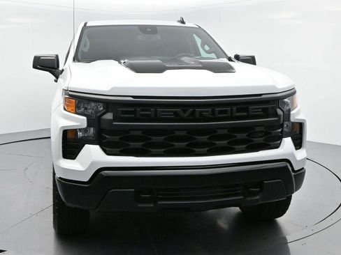 Used 2025 Chevrolet Silverado 1500 Custom Trail Boss w/ Turbomax Blackout Package AWD/4WD image 2