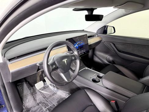 Used 2022 Tesla Model Y Performance AWD/4WD image 28