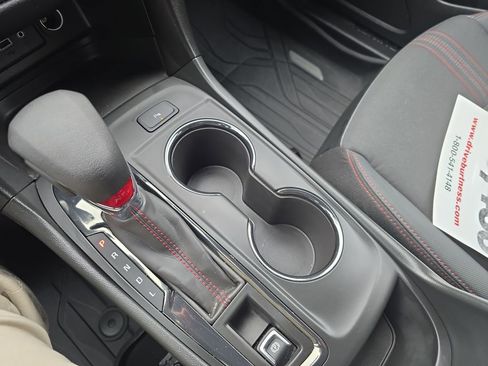 Certified 2023 Chevrolet Equinox RS w/ LPO, Floor Liner Package image 18