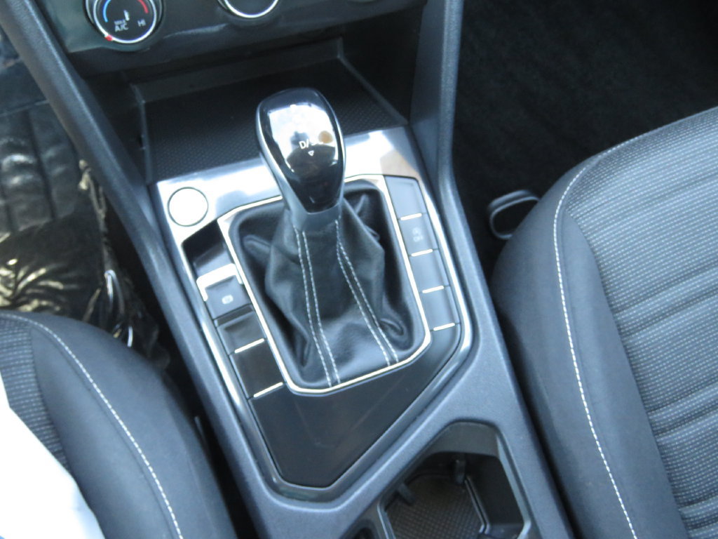 Used 2023 Volkswagen Tiguan S FWD image 25