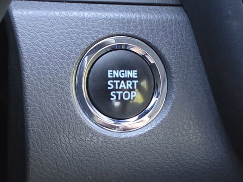 Used 2022 Toyota Camry XSE image 21