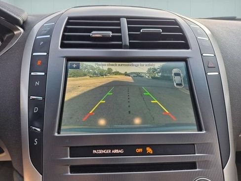Used 2018 Lincoln MKZ Reserve w/ Climate Package FWD image 26