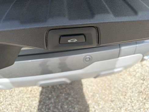 Used 2024 BMW X5 sDrive40i w/ Premium Package RWD image 14