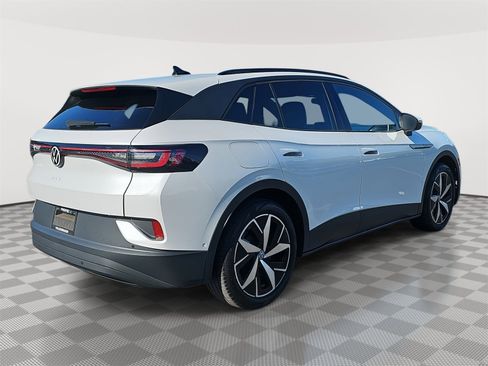 Used 2023 Volkswagen ID.4 S image 5